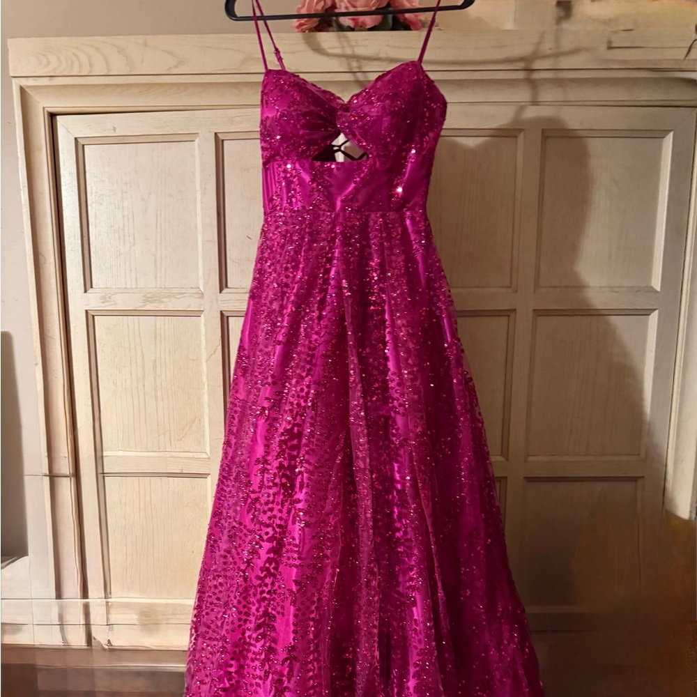 Blondie Nites Hot Pink Dress Label Detail